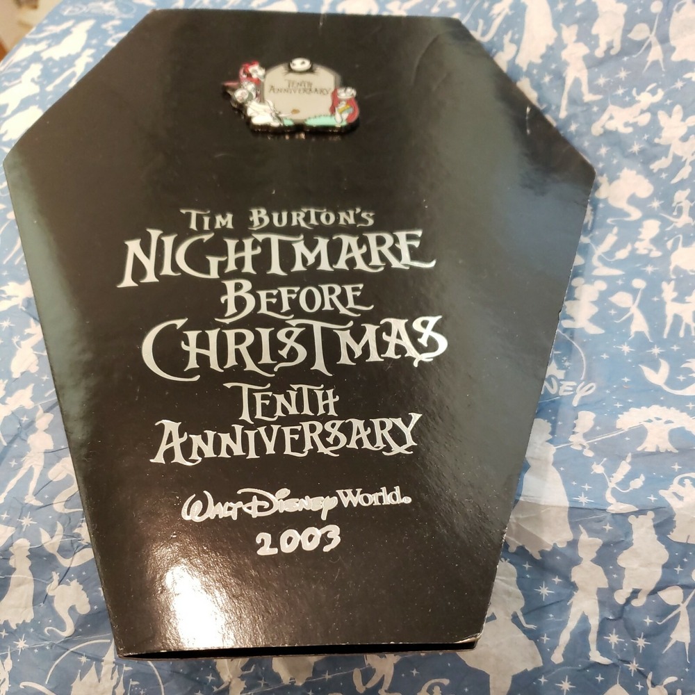Vintage‎ Disney Nightmare NBC Anniversary 2003 Tombstone Pin & card LE 25483